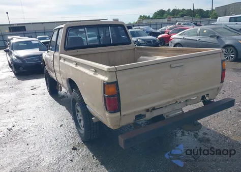 1984 Datsun 720 King Cab 4X4 from USA, damaged, VIN JN6ND06Y4EW011429